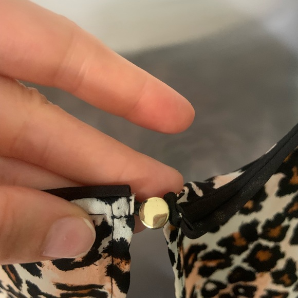 Leopard Print tank top with sheer black underlay - Picture 3 of 3